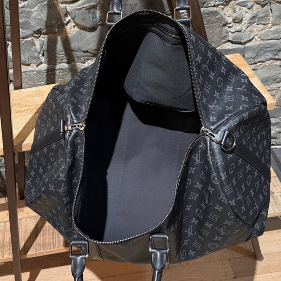 Louis Vuitton Monogram Eclipse Keepall Bandoulière 55 Duffle Bag - Picture 10 of 16